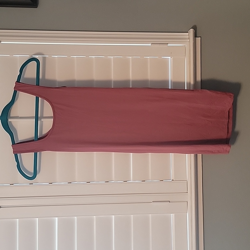 Rose pink dress. NWT from Francescas